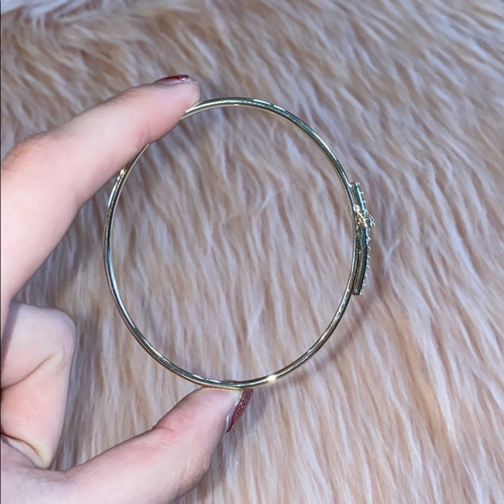 Cross Bangle - Picture 2 of 4